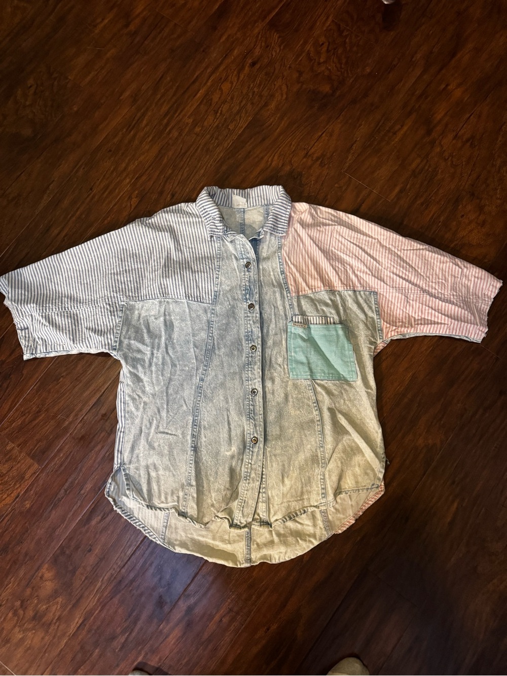 🚨 Amazing Vintage Traffic ACID WASH Pastel Button-Down Shirt in pastel colors